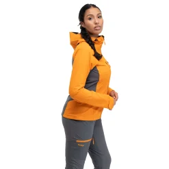 Cecilie Mountain Softshell Jacket - Bergans