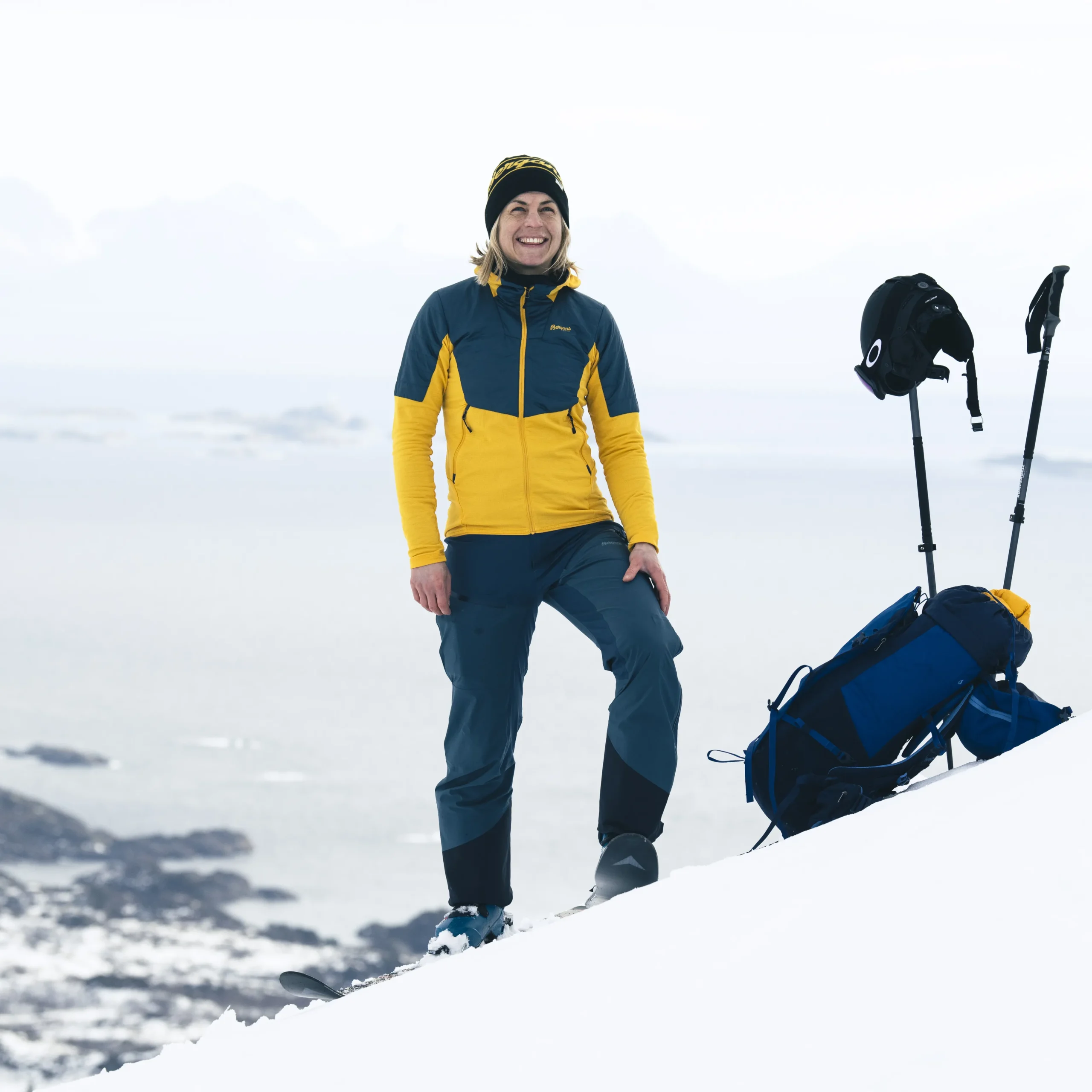 Senja Midlayer Hood W Jacket - Bergans