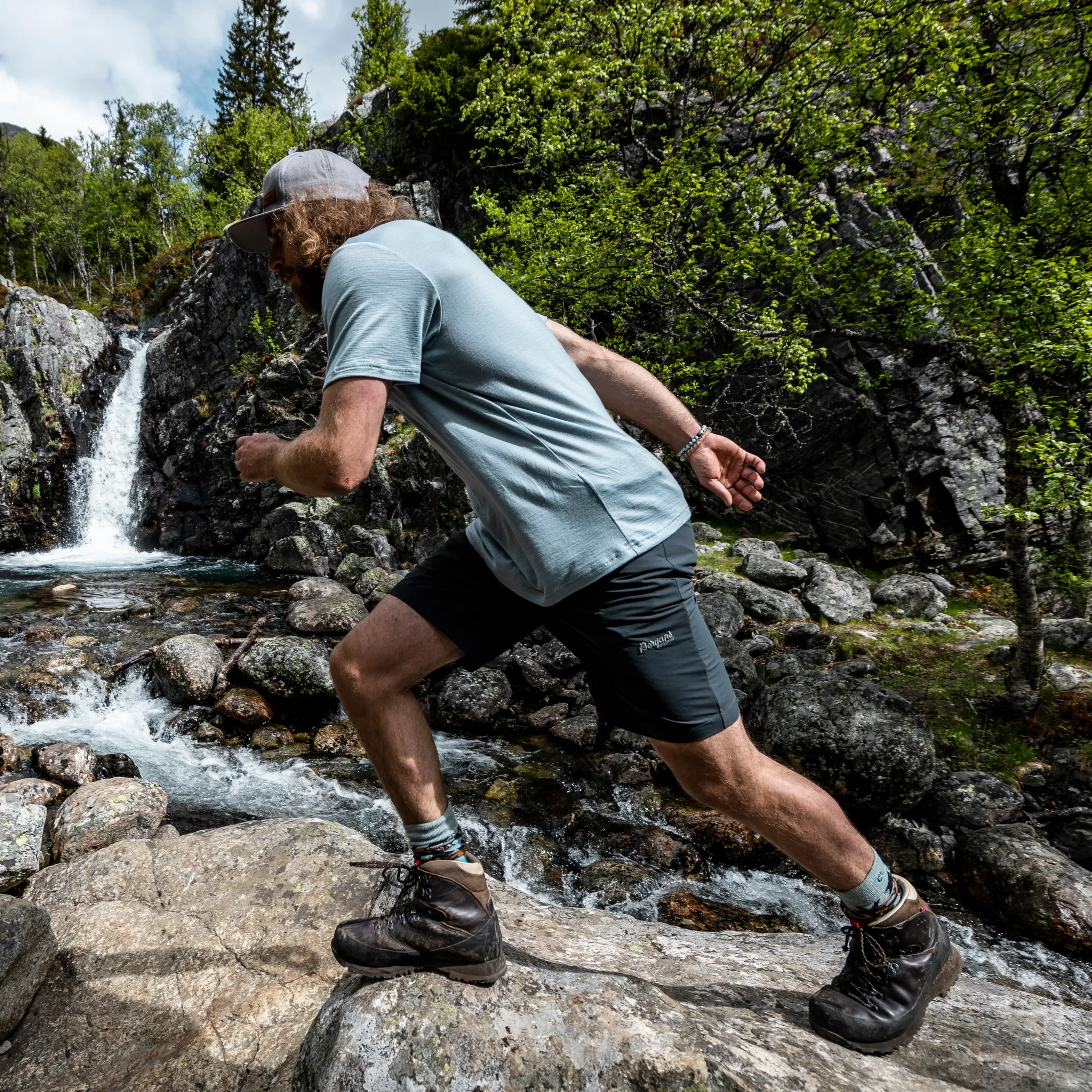 Vandre Light Softshell Shorts Men - Bergans