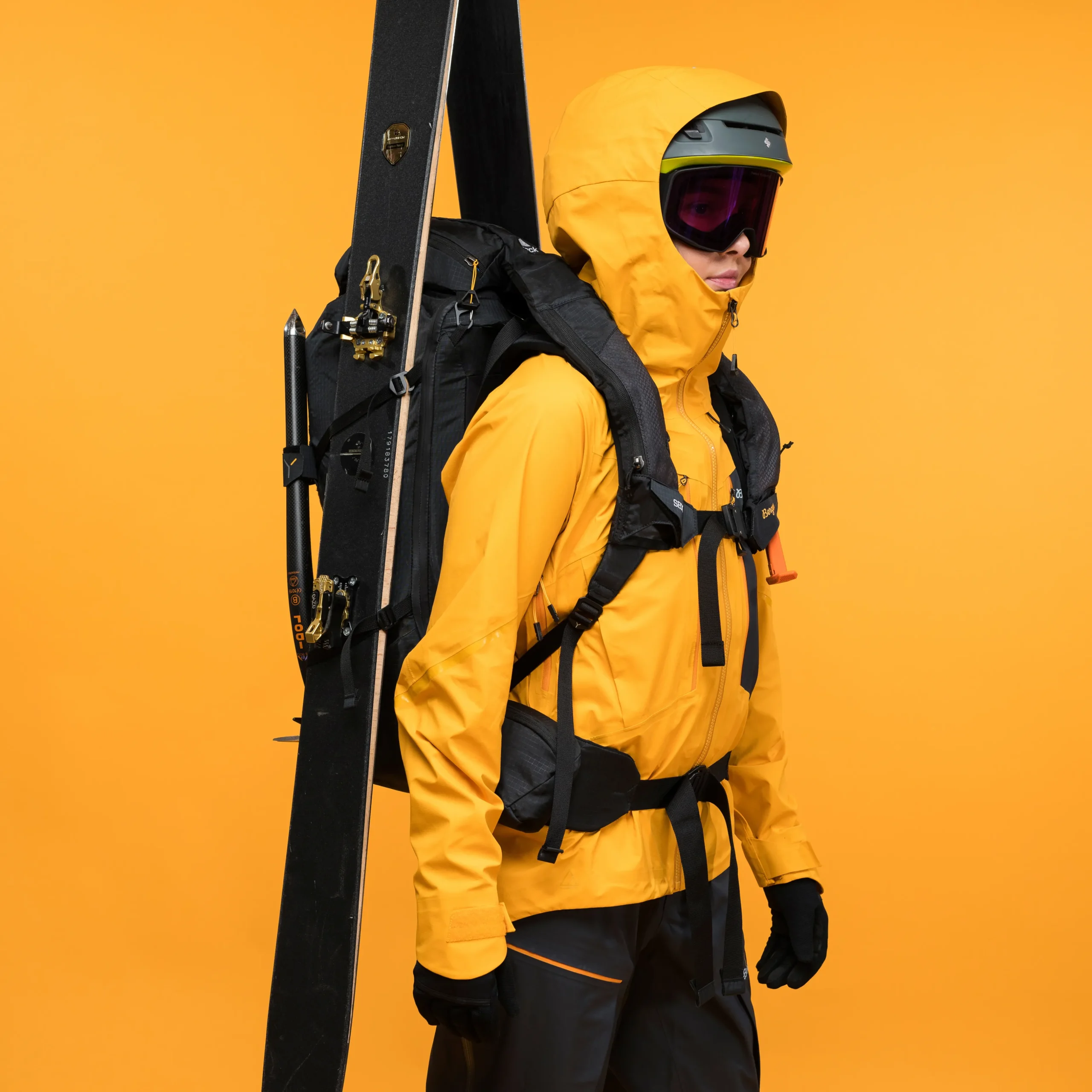 Y MountainLine 40 Daypack S/M W/Safeback - Bergans