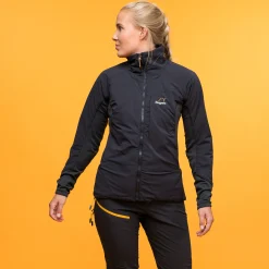 Y MountainLine Light Insulated Air Jacket Women - Bergans